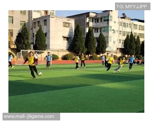 江阴校园足球蓬勃发展助力青少年健康成长与团队精神培养